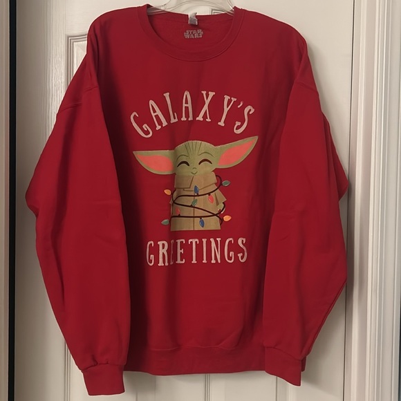 Baby Yoda holiday sweatshirt - Picture 6 of 6